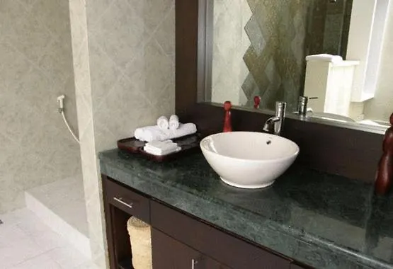 Lake Grace Villa Kuta
